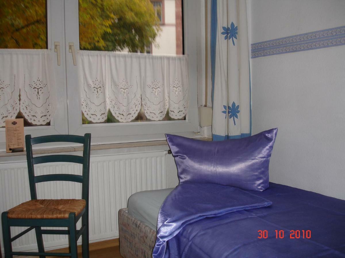 Acasa Bed & Breakfast Frankfurt am Main Exterior foto